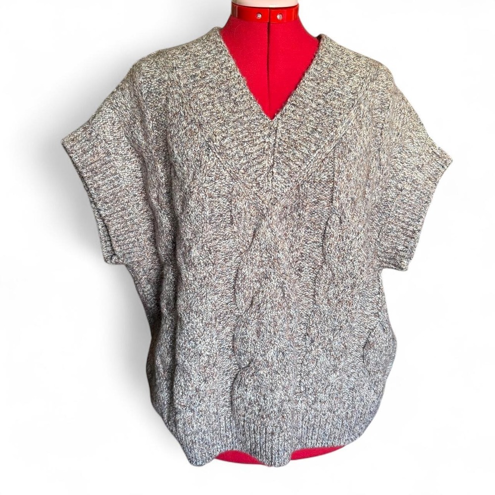 Basin & Range NWT XL Short Sleeve Chunky Cable Knit Sweater Vest